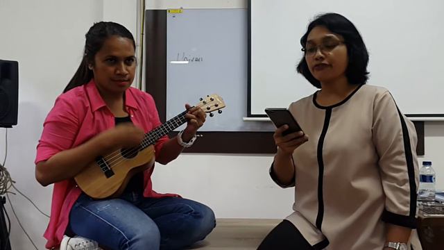 Leun op Mij - Uke cover смотреть онлайн