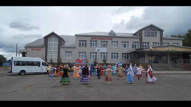 Танцевальный флешмоб "Национальный костюм-наследие моего народа" смотреть онлайн