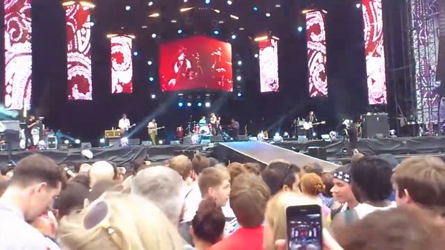 Paolo Nutini - 'Jenny Don't Be Hasty' Live at BT London Live Olympic Opening Ceremony Hyde Park смотреть онлайн