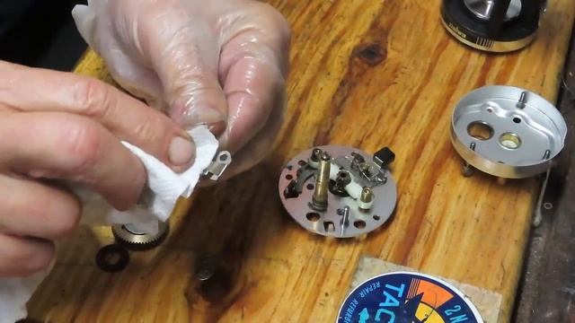 Daiwa Millionaire II fishing reel how to take apart and service смотреть онлайн