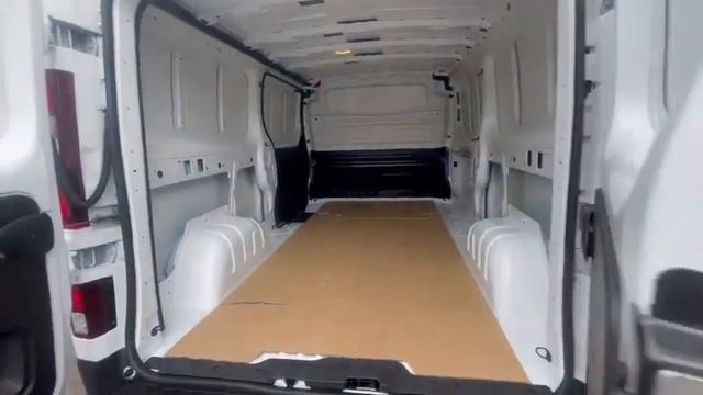 Renault Trafic Panel LL30 Blue dCi 130 Sport Van (YP23UWM) смотреть онлайн