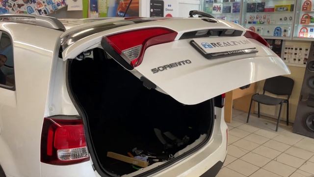 Электро привод багажника Kia Sorento от RealZvuk.ru смотреть онлайн