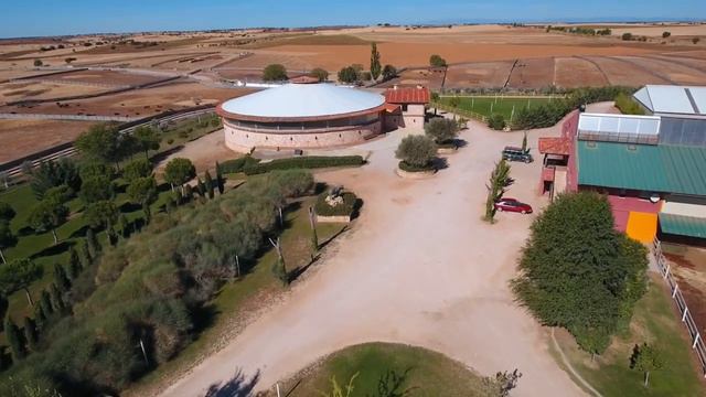 Equestrian Farm and Estate in Guadalajara, Spain смотреть онлайн