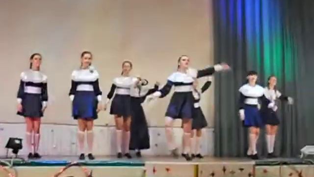 Небесные ласточки Образцовый ансамбль танца Грация старшая группа 12.12.2015 смотреть онлайн