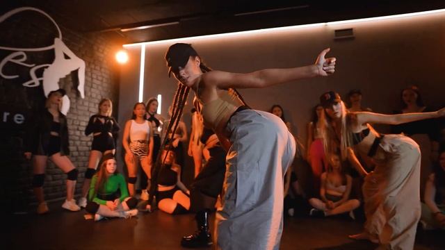 Dancehall Female Choreo — Fraules Dance Centre — Карина Яненко (селект) смотреть онлайн