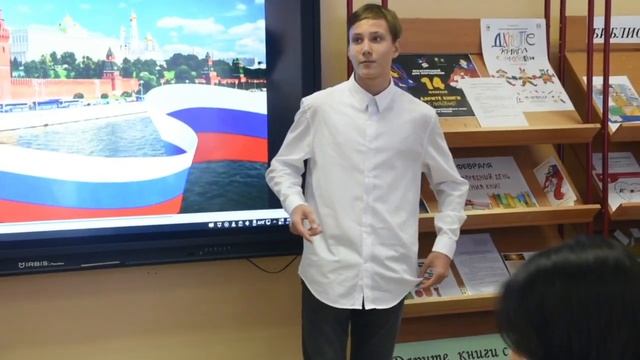 Чтец Дмитрий Гончаров. Автор произведения «Фотография вложена в старую книжку»- Светлана Одинокая смотреть онлайн