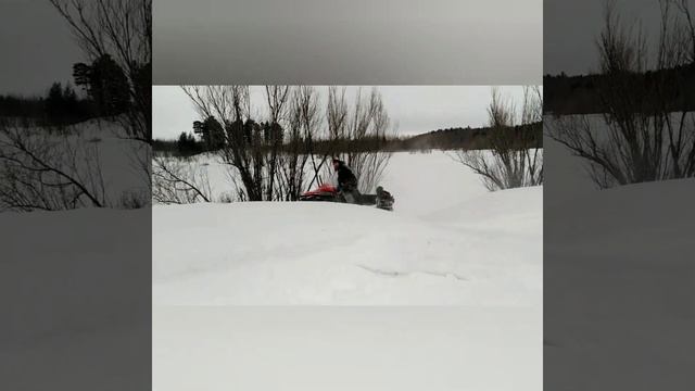 Обзор снегохода тайга варяг 550V по глубокому снегу смотреть онлайн