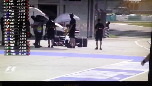 Lotus Engine Fire - Formula 1 Petronas Malaysia Grand Prix смотреть онлайн