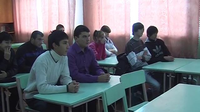 Пгт Октябрьское Школа №1 Классный час 11 класс. 2011г..mpg смотреть онлайн