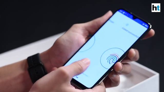 Xiaomi Mi A3: Unboxing, first impressions смотреть онлайн