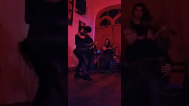 Suyai Serpa y Jose Peluaga смотреть онлайн