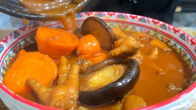 丹丹做香辣鸡爪鸡翅煲，软烂入味，浩浩：我能一口一个！【胖手手丹丹】 смотреть онлайн