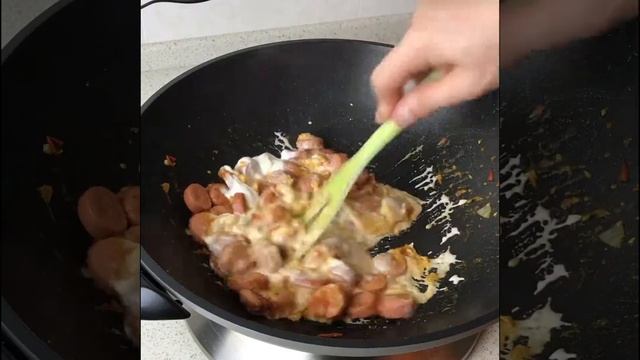 Пенне с сосисками сливками и сыром. Простой рецепт приготовления пасты смотреть онлайн