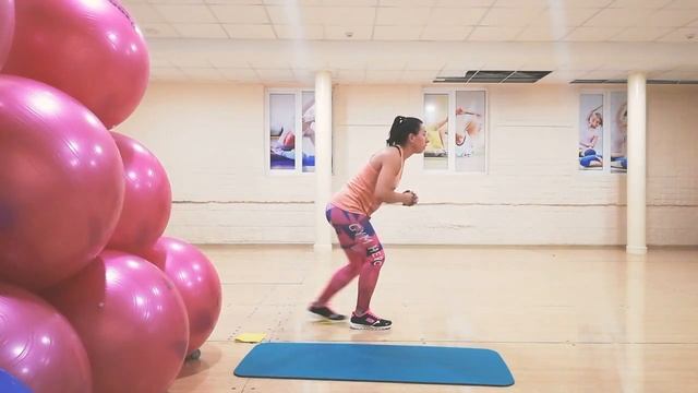 Адаптив тренировка. Тряпочки. Неделя 4 смотреть онлайн