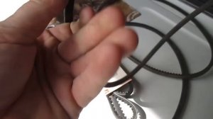 Какой лучше ремень генератора гладкий или зубчатый?