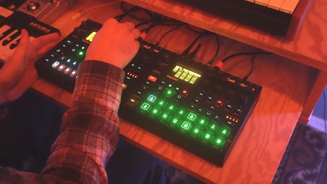 Hardware Melodic Techno | Subsequent 37, Digitakt, Digitone, Minilogue XD смотреть онлайн
