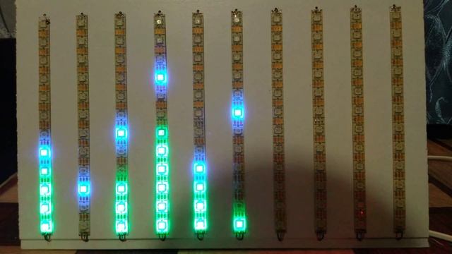 10 полосный анализатор спектра звука на ардуино и адресной ленте WS2812b смотреть онлайн