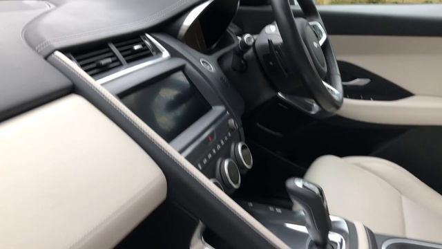 2018 Jaguar E-pace 2.0 Petrol R-dynamic HSE 250bhp AWD Auto смотреть онлайн