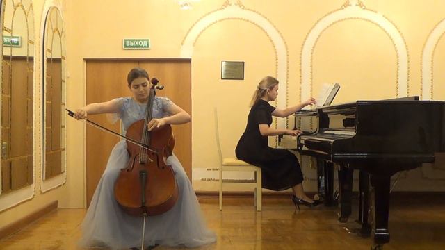 Исполнитель - Даниэлла Гуреева. Йозеф Гайдн Концерт №1 для виолончели с оркестром C-dur, I часть. смотреть онлайн
