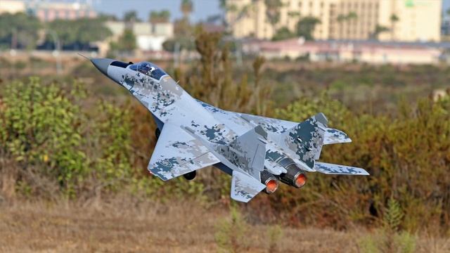 Assembly & Flight Review -- Freewing MiG-29 Fulcrum Twin 80mm EDF (Digital Camo) смотреть онлайн