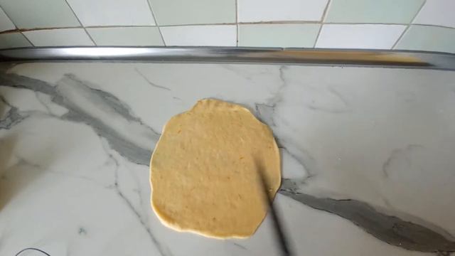 Рогалики с шоколадом и изюмом , очень вкусно смотреть онлайн