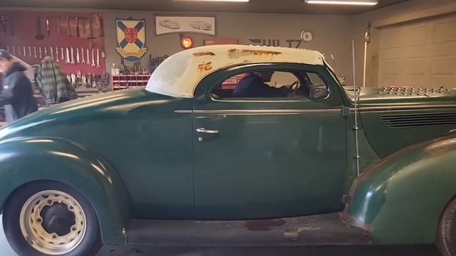 Taking the custom 1938 Ford for a joy ride ? смотреть онлайн