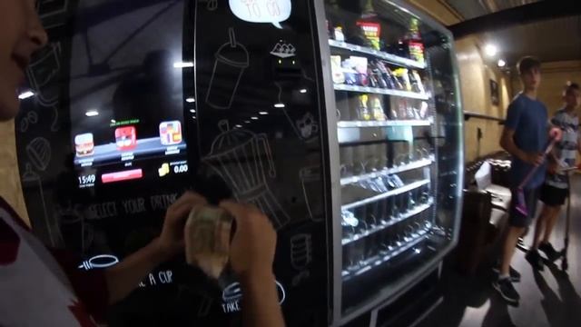 ПОДАРИЛ НОВЫЕ ЗАПЧАСТИ ДЕТЯМ смотреть онлайн