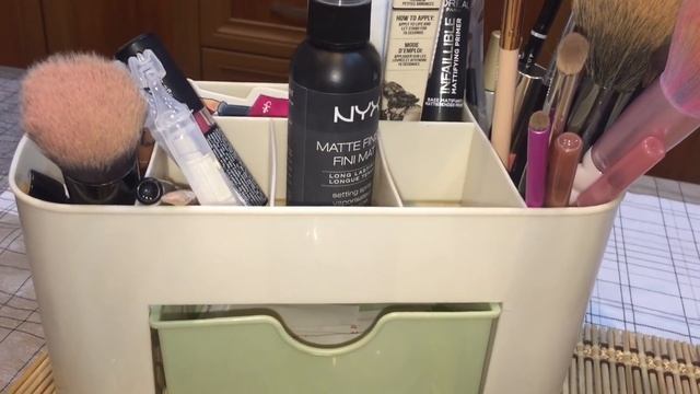 КОСМЕТИЧКА НА ДЕКАБРЬ смотреть онлайн