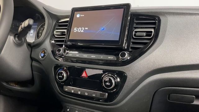 Видеопрезентация автомобиля SOLARIS PHANTOM BLACK смотреть онлайн