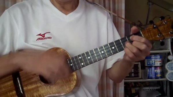 ウクレレタイム　３３頁　⑧　Gsus4→G