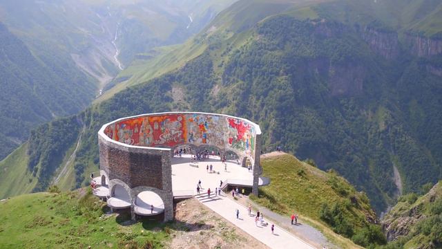 Гудаури летом смотреть онлайн