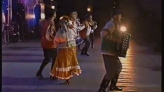 ЧИБАТУХА. МОСКОВСКАЯ КАДРИЛЬ (ГКЦ РОССИЯ) смотреть онлайн