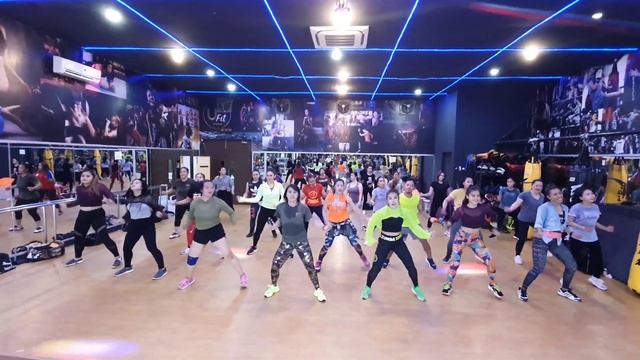 BAD GIRL - MO A LEE FT DAVID JAY | ZUMBA | DANCE | FITNES | CHOREO | LELY HERLY