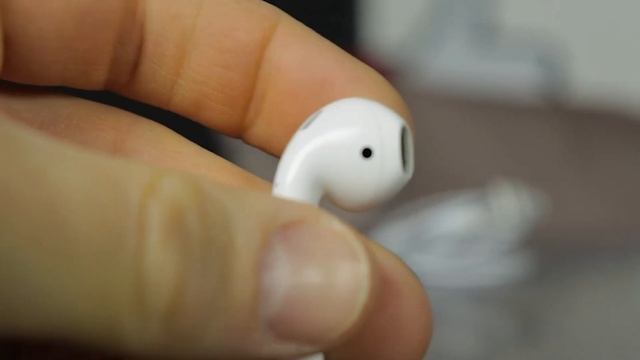 AirPods 2 спустя полгода // Ужасный пластик // Люфт крышки и многое другое! смотреть онлайн