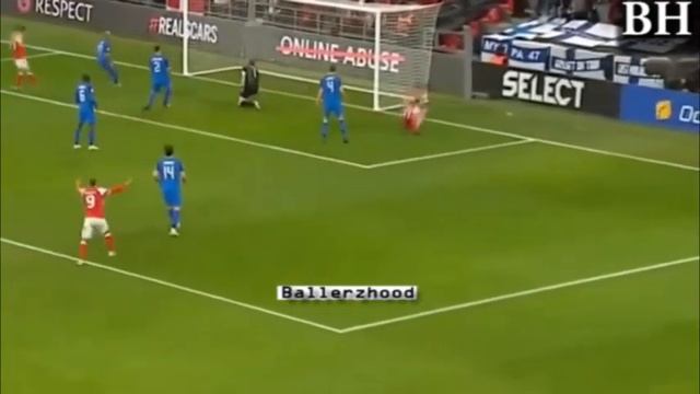 This Is Why Barcelona Want Benfica Amazing Right Back-Alexander Bah смотреть онлайн