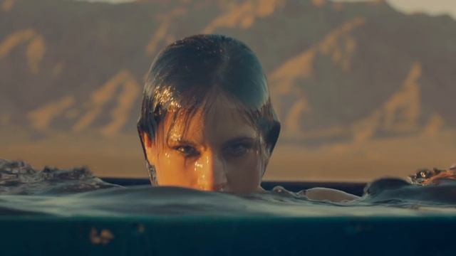 Pitbull - Rain Over Me Ft.mp4