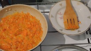 Тушеная морковь с луком и томатной пастой. Рецепт для гарнира