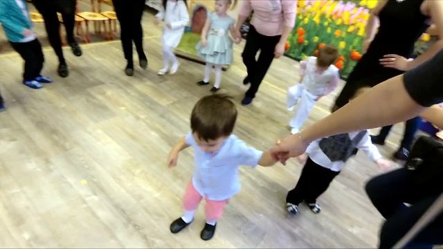 Закрытие сезона. Первый утренник. День рождения друга смотреть онлайн