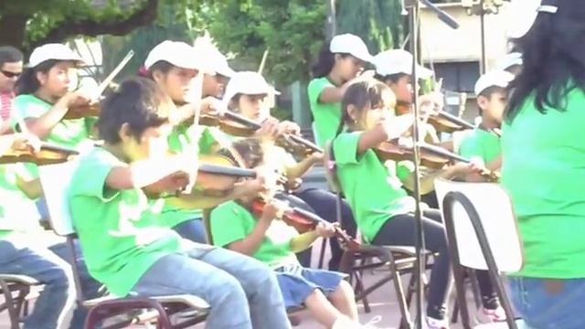Trafun 2014 - Platano Con Leche смотреть онлайн