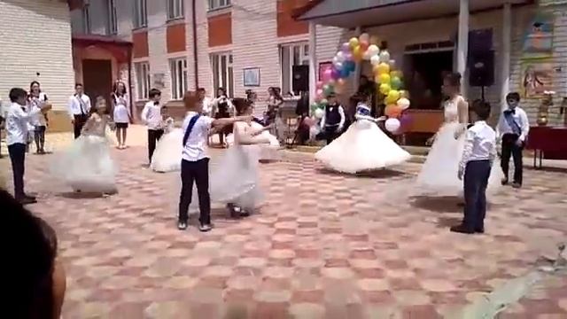 Наши дети танцуют вальс? селение Аялакаб, смотреть онлайн