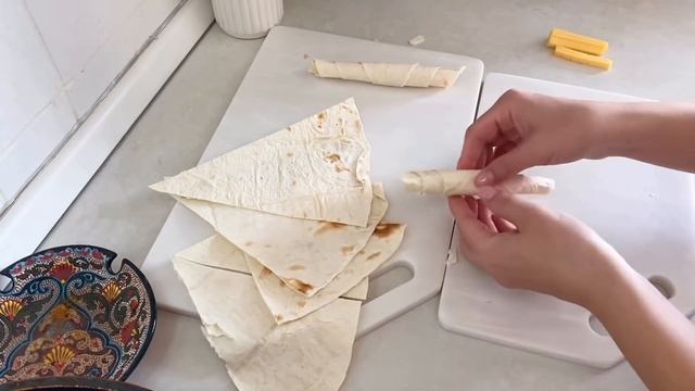 Лаваштан бөрек. Бурек. Борек из лаваша. Рецепты с лавашом. Лаваш с сыром. смотреть онлайн