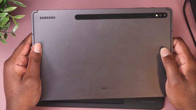 Should You Buy the Wacom One or the Samsung Tab S7? смотреть онлайн