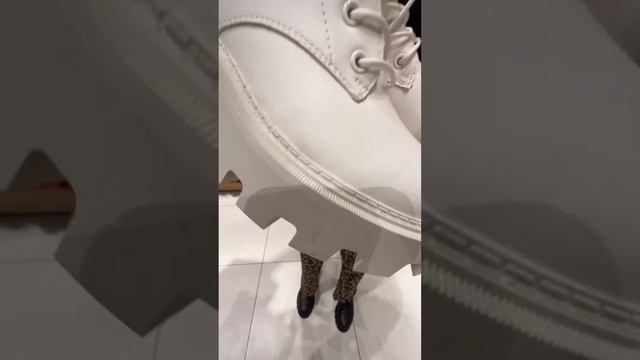 Точно не стоит покпать такую обувь #style #mood #outfit смотреть онлайн