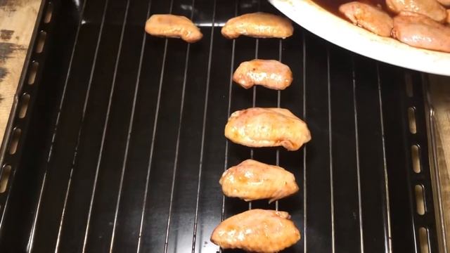 Пекинские Крылышки | Как замариновать и приготовить вкусные сочные крылышки ! смотреть онлайн