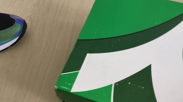 DIADORA HOLOGRAM | Стремный Обзор для SNEAKERGEEK смотреть онлайн