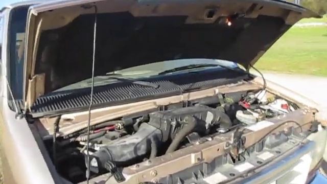 1993 Brown Ford E 150 Van Engine смотреть онлайн