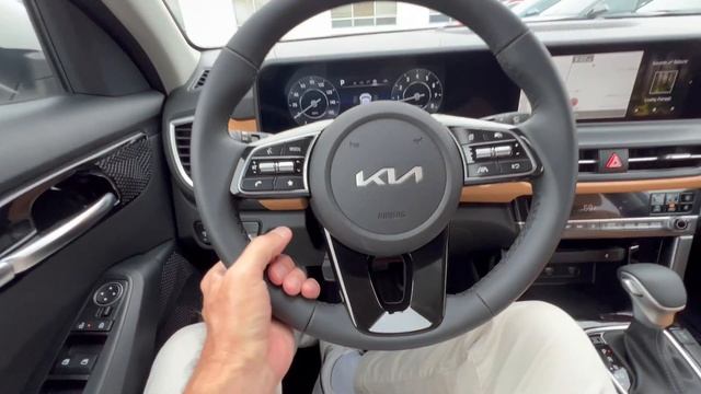 2024 Kia Seltos EX AWD
