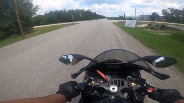 YAMAHA R1 2020 fIRST DRIVE НАКОНЕЦ-ТО Я ПОЛУЧИЛ МОТОЦИКЛ СВОЕЙ МЕЧТЫ!! смотреть онлайн