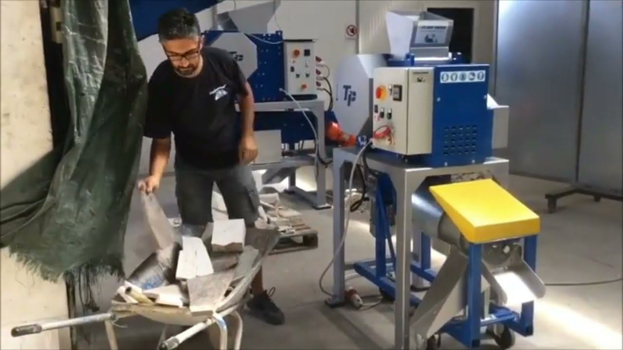 Дробилка для камня TECNOPORRO (ТекноПорро) 250-80М3 с системой разделения на фракции смотреть онлайн