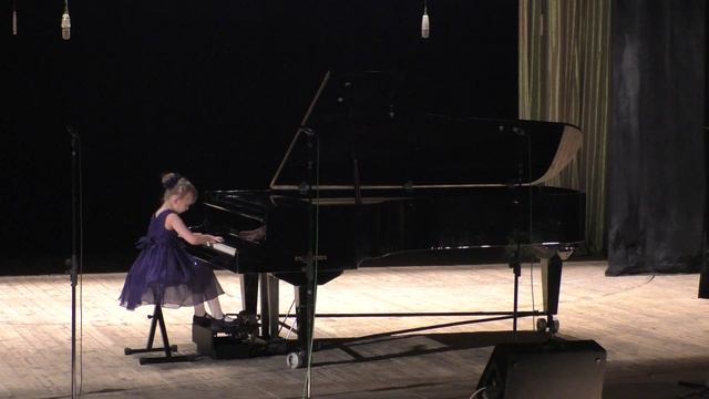 С. Прокофьев "Ходит месяц", "Шествие Кузнечиков". Романовская Катя, 2016.03.19 смотреть онлайн